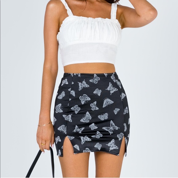 Princess Polly Dresses & Skirts - Princess Polly Motel Zaid Butterfly Skirt
